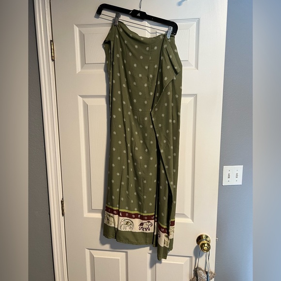 Sarong purchased in India. One size. - Picture 2 of 5